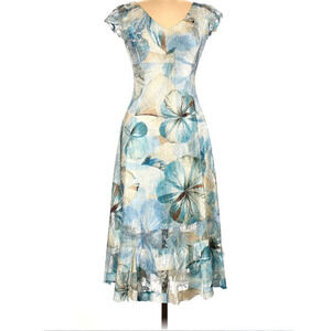 Komarov blue floral print crinkle satin vneck short sleeved midi dress